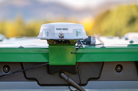 'Trimble NAV-960' sistēma. 