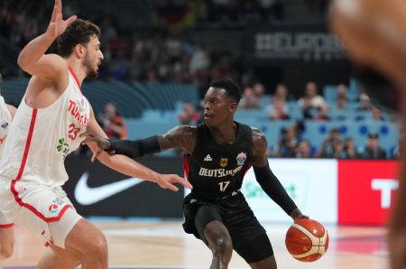 Eiropas čempionāta finālspēle basketbolā vīriešiem starp Vācijas un Turcijas valstsvienībām "Xiaomi arēnā". Deniss Šrēders.