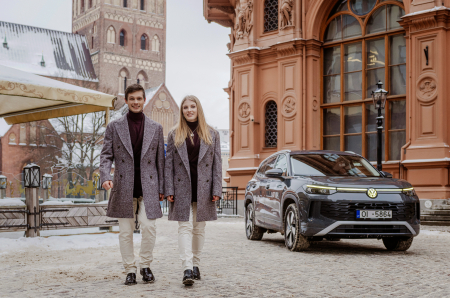 Latvijas sportistu un delegācijas svinīgie tērpi Milānas-Kortīnas 2026. gada Ziemas Olimpiskajām spēlēm.