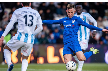 Jānis Ikaunieks gūst pirmos vārtus šosezon Rīgas derbijos. Viņam rezultatīva piespēle arī otro "RFS" vārtu guvumā.