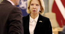 Ināra Mūrniece
