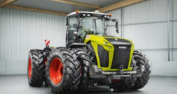  Claas Xerion 4WD.
