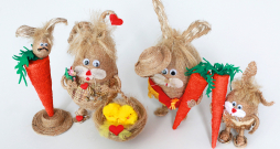 Džuljetas Leitertes izgatavoto zaķu plejāde. Džuljetas Leitertes izgatavoto zaķu plejāde.