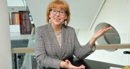 Latgales vēstniecības "Gors" Mākslinieciskās un pasākumu nodaļas vadītāja Ilona Rupaine. Latgales vēstniecības "Gors" Mākslinieciskās un pasākumu nodaļas vadītāja Ilona Rupaine.