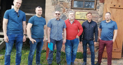 Diskusijas dalībnieki Reinis Ratnieks (no kreisās), Jānis Viļums, Haralds Bruņinieks, Jānis Vasiļevskis, Zigmārs Turčinskis, Uldis Neiburgs.