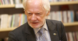 Anatolijs Danilāns.