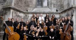 Ansamblis "Kremerata Baltica" bija teicamā formā, spējot sasniegt vislabāko rezultātu ikkatrā sadarbībā ar talantīgiem solistiem ikkatras nopietnas partitūras lasījumā. Ansamblis "Kremerata Baltica" bija teicamā formā, spējot sasniegt vislabāko rezultātu ikkatrā sadarbībā ar talantīgiem solistiem ikkatras nopietnas partitūras lasījumā.