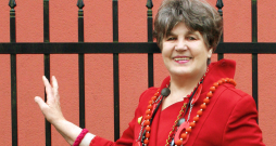 Rokdarbniece Rita Bričkus.