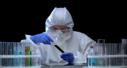 Izmantojot hidrotermālās sašķidrināšanas metodi, laboratorijas apstākļos ir iespējams burtiski dažu minūšu laikā radīt naftu.