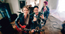 "Tējas laiks". "Tējas laiks".