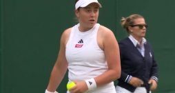 Aļona Ostapenko. 
