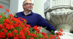 Māris Vītols: "Mana pārliecība ir, ka Nacionālajam teātrim jāmainās repertuāra kvalitātes ziņā, jāvirzās uz starptautisku izcilību, jāmeklē jauni teātra valodas veidi, mūsdienīgākas izpausmes, nepieciešams jauns kvalitatīvs attīstības posms."
