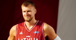 Lielais Kristaps Pasaules kausā vēlas Latvijas basketbola izlasi vest pretī jaunām virsotnēm: "Zinu, pret ko spēlēsim, sastāvus neesmu pētījis. Grupa nav viegla, bet vienā spēlē viss var notikt."