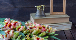 Gladiolas.