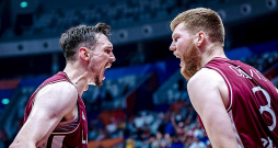 Rodions Kurucs un Dāvis Bertāns. Spilgtākie mirkļi no Latvijas izlases spēlēm Pasaules kausā.