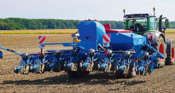 'Lemken Solitair' bunkurs 'Lemken' sējmašīnai.