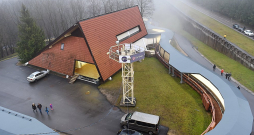 Latvijas politiskā elite vēl nav gatava sniegt atbildi uz zviedru aicinājumu mesties olimpiskajā dancī.