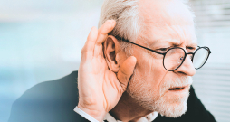 Statistika liecina, ka pēc 60 gadu vecuma trešajai daļai cilvēku ir kādas dzirdes izmaiņas. Statistika liecina, ka pēc 60 gadu vecuma trešajai daļai cilvēku ir kādas dzirdes izmaiņas.