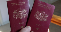 Pašreizējā Latvijas iedzīvotāja pase.
