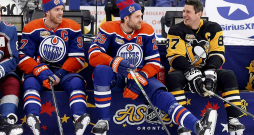 NHL zvaigznes Konors Makdeivids (no kreisās), Leons Draizaitls un Sidnijs Krosbijs pēc diviem gadiem varēs piedalīties olimpiskajās spēlēs. Makdeividam tas ir viena sapņa piepildījums.