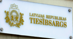 Tiesībsarga biroja izkārtne.