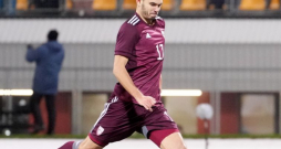 Artūrs Zjuzins šobrīd ir otrs spēlēm (60) bagātākais futbolists Latvijas izlasē.