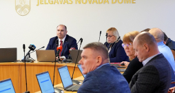 Jelgavas novada pašvaldībā top jauna koalīcija, kurai varētu pievienoties arī nu jau bijušais domes priekšsēdētājs Madars Lasmanis (no kreisās).