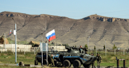Krievijas karavīri tā dēvēto miera uzturētāju statusā atradās Kalnu Karabahā kopš 2020. gada.