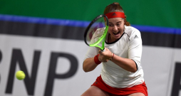 Aļona Ostapenko.