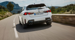 BMW 1. sērijas automobilis,