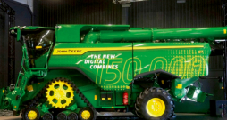 150 000. 'John Deere' kombains.