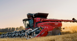  'Case IH Axial-Flow' kombains. 