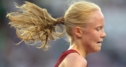 Par pagājušā gada labāko Latvijas sportisti atzītā skrējēja Agate Caune savā debijas Eiropas čempionātā 5000 metru distancē ieņēma 16. vietu. Valmieriete atzina, ka nav bijusi pārsteigta par tik augstu skrējiena tempu, bet pēc divu kilometru atzīmes viņai nācās vairāk cīnīties ar sevi, ne konkurentēm.