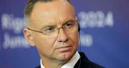 Andžejs Duda (Andžejs Duda) piedalās NATO Austrumu flanga valstu samita preses konferencē Rīgas pilī.