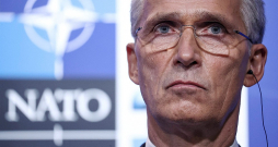 NATO jārēķinās, ka "ne pārāk tālā nākotnē" tā nonāks situācijā, kad būs darīšana ne vairs ar vienu kodolapbruņotu pretinieku kā Aukstā kara gados, bet diviem – Krieviju un Ķīnu, atzinis NATO ģenerālsekretārs Jenss Stoltenbergs.