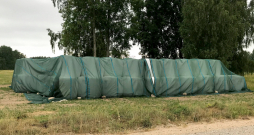 Skābbarības rituļu pasargāšana no bojājumiem (visbiežāk putnu).