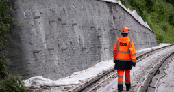 Francijas valsts dzelzceļa uzņēmumā SNCF darbinieks.