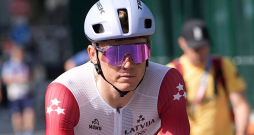 Toms Skujiņš.