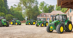 'John Deere 6M' traktori.