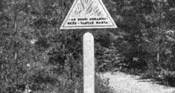 30. gadu brīdinājuma zīme: "Ar uguni uzmanīgi – mežs tautas manta".