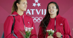 Tīna Graudiņa (no kreisās) un Anastasija Samoilova jau piecus gadus ir vienas no Latvijas veiksmīgākajām sportistēm. Pēc Parīzes olimpiskajām spēlēm uz īsu brīdi ieskrējušas mājās, viņas vakar jau uzsāka Eiropas čempionātu Nīderlandē.