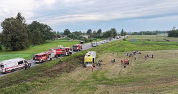 Kompānijas "Ecolines" autobuss avarējis uz taisna ceļa posma netālu no Jurbarkas Lietuvā.