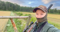 No rīta brīvprātīgi piespiedu kārtā klausoties Latvijas Radio 2 koncertprogrammu, kas dārd no meža otras puses. Tā kā tajā jokā – mani kaimiņi klausās labu mūziku… grib viņi to vai negrib.