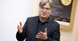 Arno Jundze: "Daudzviet pasākumi notiek telpās, kur atnākt var vien trīsdesmit apmeklētāji, bet šie trīsdesmit ir svarīgi, jo katrā vietā, kur vien viņi ir, notiek labas lietas."