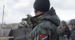Kadrs no Anastasijas Trofimovas dokumentālās filmas "Russians at War" ("Krievi karā").