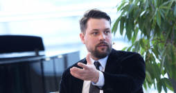 Sandis Šrāders.