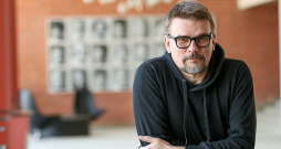 Andress Normetss: "Igaunijas un Latvijas teātru virzība ir ļoti līdzīga, līdzīgs arī varēšanas līmenis."