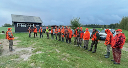 Vienmēr jāievēro medību vadītāja norādījumi.