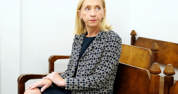 Solvita Vība: "Uzskatu, ka tas ir pavisam cits jautājums, arīdzan bīstams jautājums, ja var sākt šādā veidā pavērst notikumus – okupācija nebija, bet bija divu ļaunumu cīņa starp Ulmaņa diktatūru un PSRS iebrukums."