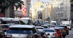 Pašreizējā sarežģītā ģeopolitiskā situācija ir pateicīga dažādu spekulāciju tulkiem. Tā tas noticis arī saistībā ar 2030. gadā iecerētajām izmaiņām ceļu lietošanas nodokļu politikā.